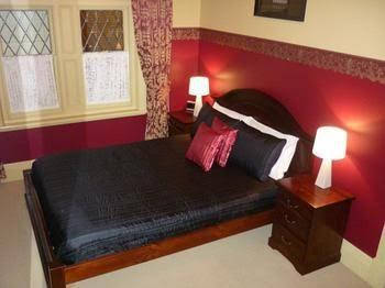 Triune House Bed & Breakfast - Accommodation Australia 1