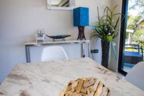 Baywatch 3 - Local Tourism 0