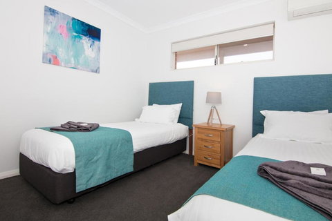 Jurien Bay Motel Apartments - Local Tourism 4