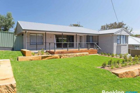 Bay Dream Believer 16 Verona Road Pet Friendly Boat Parking & WIFI - Local Tourism 6