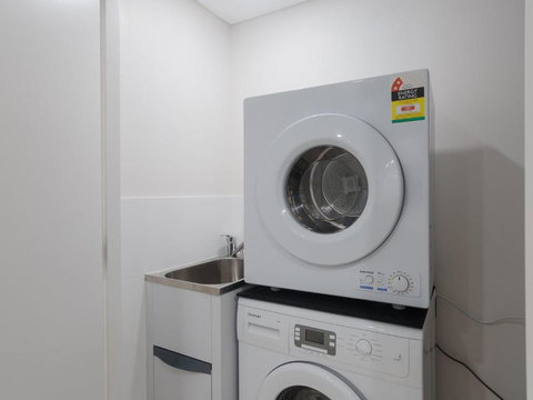 Unit 301 The Shoal 6 8 Bullecourt Street Air Con Walking To Local Shops & Beach - Bed n Breakfasts 3