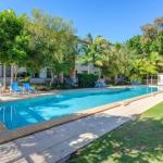 Baden 90 Rainbow Shores Resort Unit Pools Tennis Court Walk To Beach - Local Tourism 0