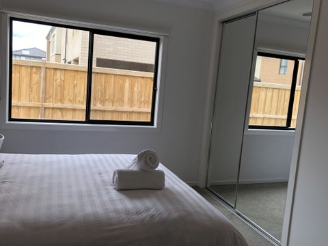 Apple House Upper Point Cook - Accommodation Australia 2