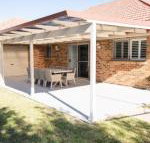 Roselawn Entertainer Large  Luxurious Sleeps 12 - Accommodation Australia