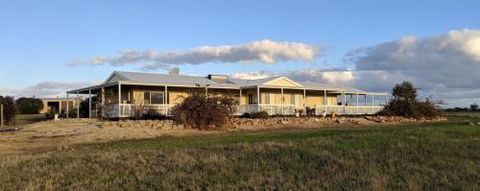 A Better Life Animal Sanctuary FarmStay Private Two Bedrooms Lounge Room & Bathroom & Toilet Shared Kitchen - Local Tourism 0
