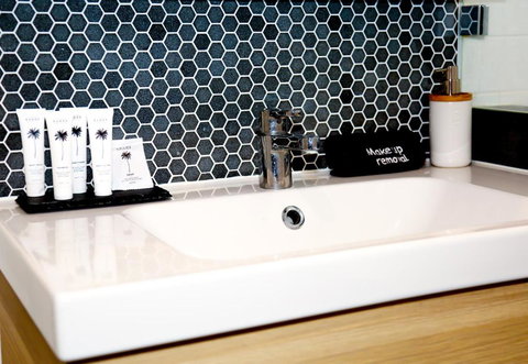 Ashburton Apartment - Australia Shopping 3