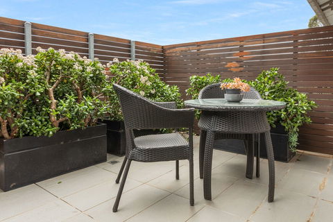 Urban Rest - Banq - Australia Shopping 0