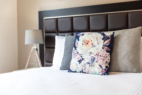 Urban Rest - Banq - Australia Shopping 1