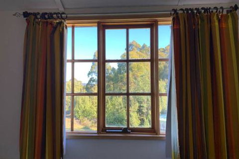 Wind Song Mountain Retreat - Accommodation Australia 6