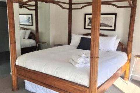 Coolangatta Gold - Australia Shopping 3