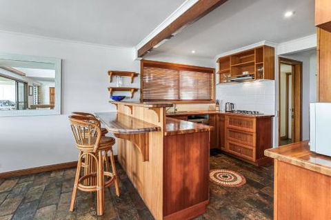 Private Tropical Oasis Marcus Beach - Accommodation Australia 4