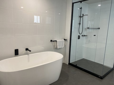 Arise Hedge - Australia Shopping 5