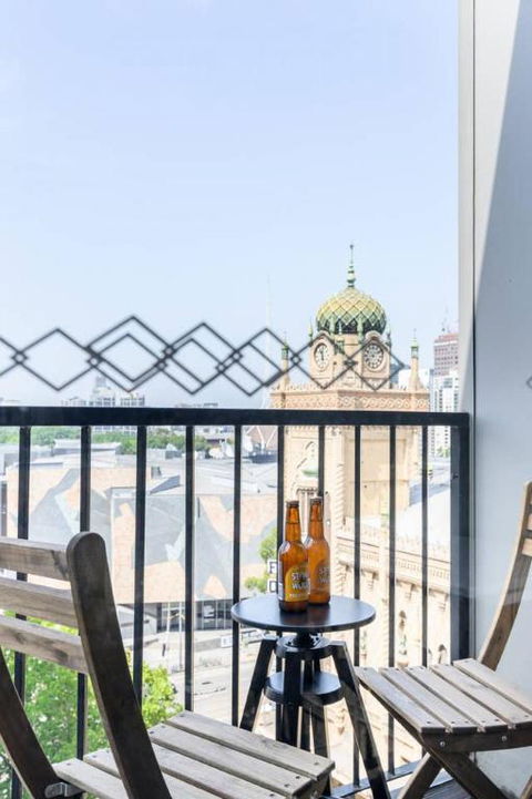 LUCY Stylish City Vibe & Views - Accommodation Australia 5