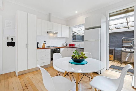 AMORE A Tranquil Retreat With Couples Spa - Accommodation Australia 4