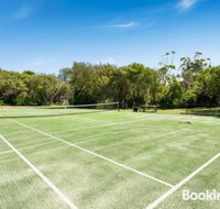 Willowdene with pool spa tennis court  fireplace - Accommodation Australia