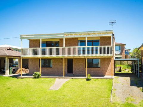 Williams Wonder Large Beach House - Australia Shopping 0