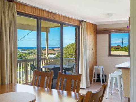Williams Wonder Large Beach House - Australia Shopping 5