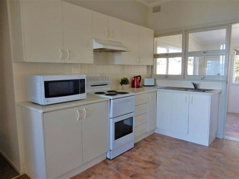 Seaside Beach House 25 Seaside Pde - Australia Shopping 2