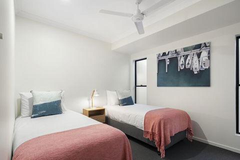 WHITSUNDAY Spacious & Comfortable Moments From Picturesque Boardwalk - Accommodation Australia 2
