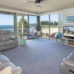 At The Beach Kiama Surf Beach At Your Doorstep - Local Tourism 0