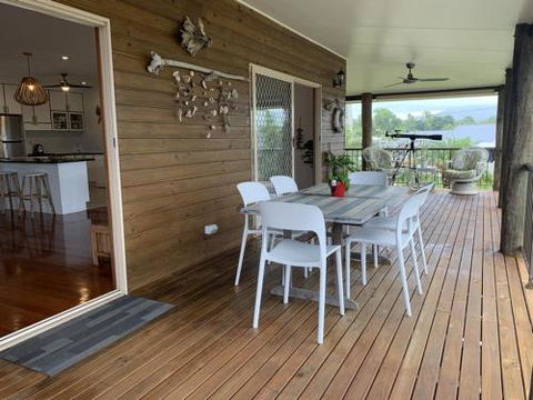 Ocean Breeze - Local Tourism 1