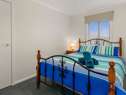 Waikiki Views - Accommodation Australia 6