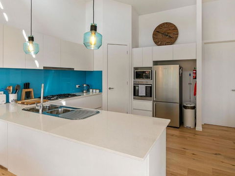 Absolutely Beach - Accommodation Australia 4