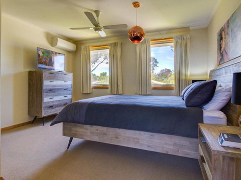 Albert Park - Local Tourism 3