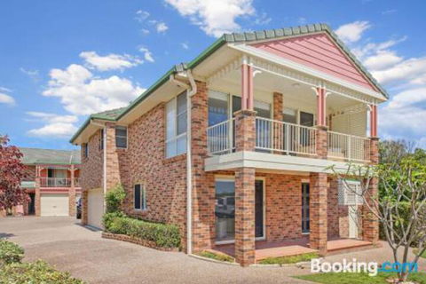 SEASCAPE An Enticing Lakeside Escape - Accommodation Australia 2
