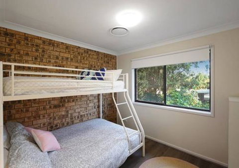 Convenient Location Close To Tuggerah Lake - Accommodation Australia 6