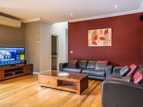 On Chapel - Accommodation Australia 6