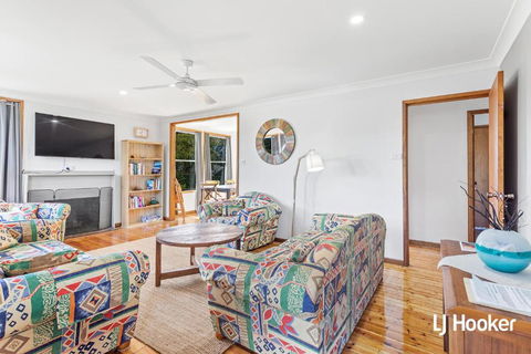 Cromarty Cottage 900m From Birubi Beach - Australia Shopping 1