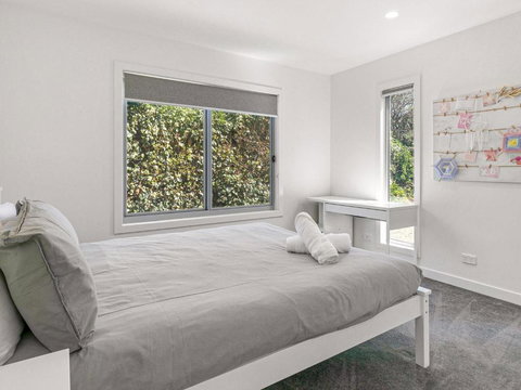 Olive Grove - Accommodation Australia 3