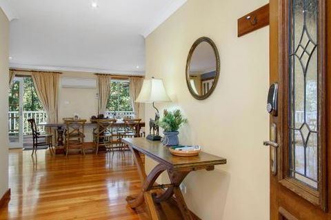 Hilldo Lovely Mountainside Accommodation - Australia Shopping 3