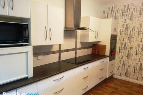 The Old Picnic Ground At Ironstone B & B - Australia Shopping 6