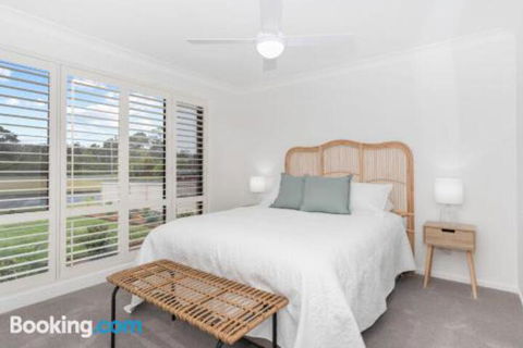 Lake Dreaming 4 Lulworth - Accommodation Australia 2