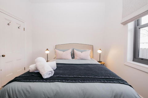 Dimby Cottage Beautifully Restored Heritage Home - Accommodation Australia 6