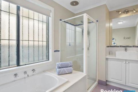Rye Poolside Escape - Local Tourism 1