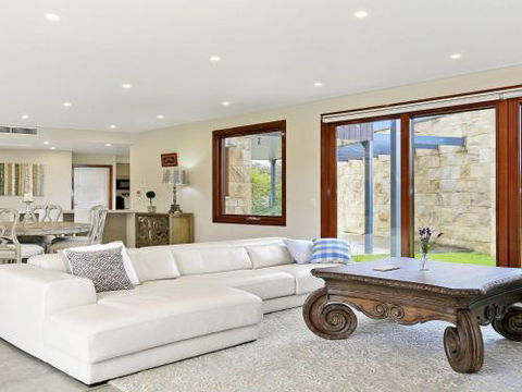 ALPINE LODGE Alpine Southern Highlands 4pm Check Out Sundays - Local Tourism 5