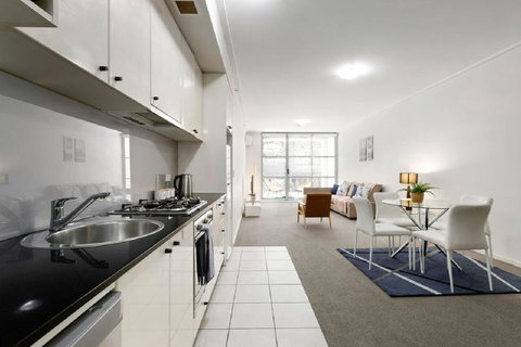 A Modern & Cozy Studio Next To Darling Harbour - Local Tourism 3