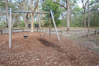 North Coast Holiday Parks Hungry Head Cabins - Local Tourism 1