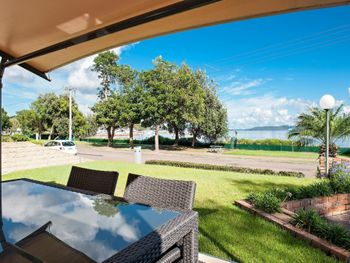 Yachtsmans Rest Unit 1 / 37 Victoria Parade - Local Tourism 6