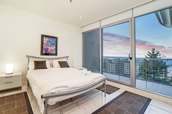 Penthouse Liberty Towers - Australia Shopping 2
