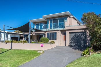 DOLPHIN VIEWS - Accommodation Australia 3