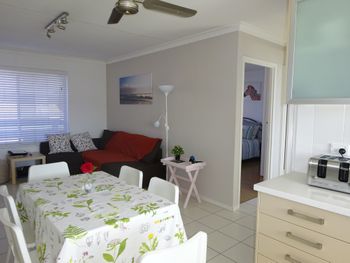 Selene Holiday Apartment AtWest Beach - Bed n Breakfasts 0