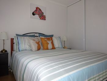 Selene Holiday Apartment AtWest Beach - Bed n Breakfasts 4