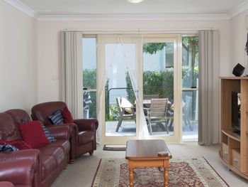 Lagoons Estate 6 Dowling Street - Accommodation Australia 3