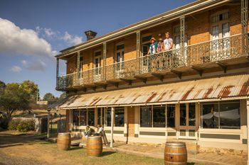 Hill End Historic Cottages - Australia Shopping 5