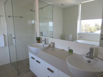 Eden - Australia Shopping 3