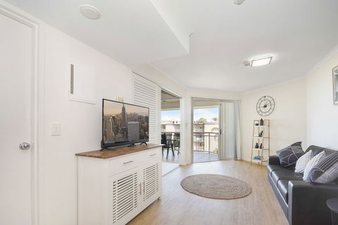 Alex Beach Resort 412 - Accommodation Australia 1